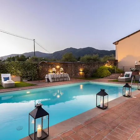 Villa Fattoria Camigliano, Luxury With Pool Inside A Wine Estate